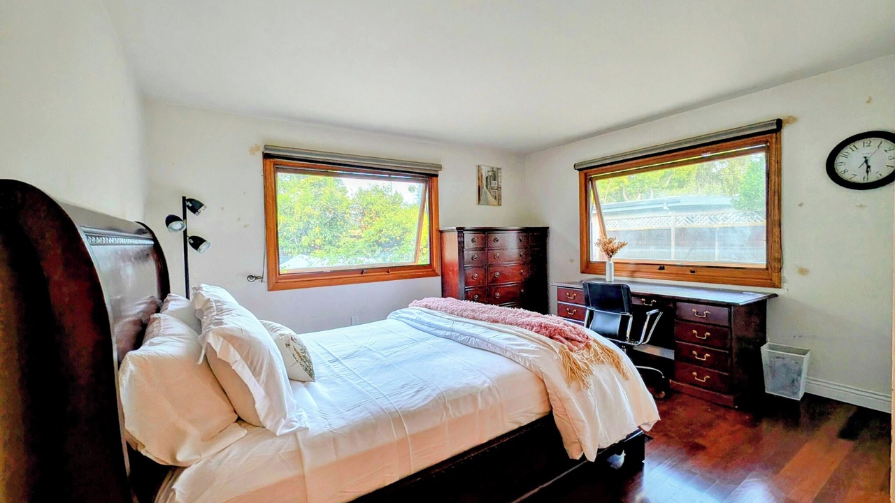 Photo of Bedroom in Midtown