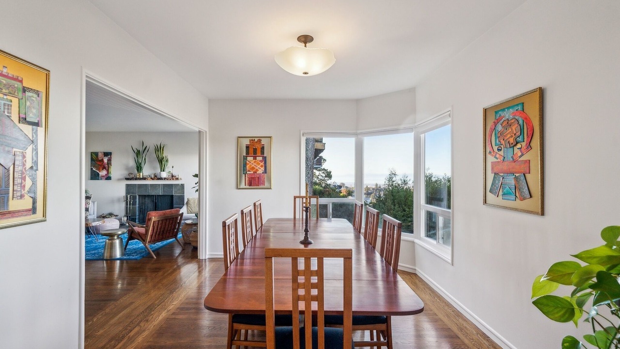 Photo of Bedroom in Shepherd Canyon