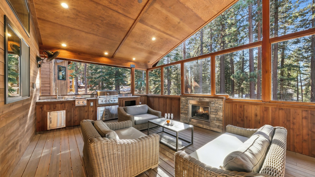 Photo of Patio Balcony in South Lake Tahoe