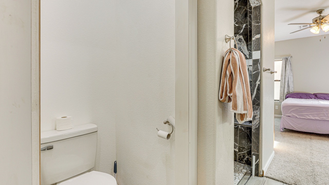 Photo of Bathroom in Sunridge Estates