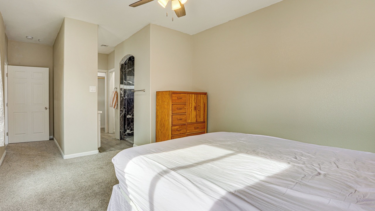 Photo of Bedroom in Sunridge Estates
