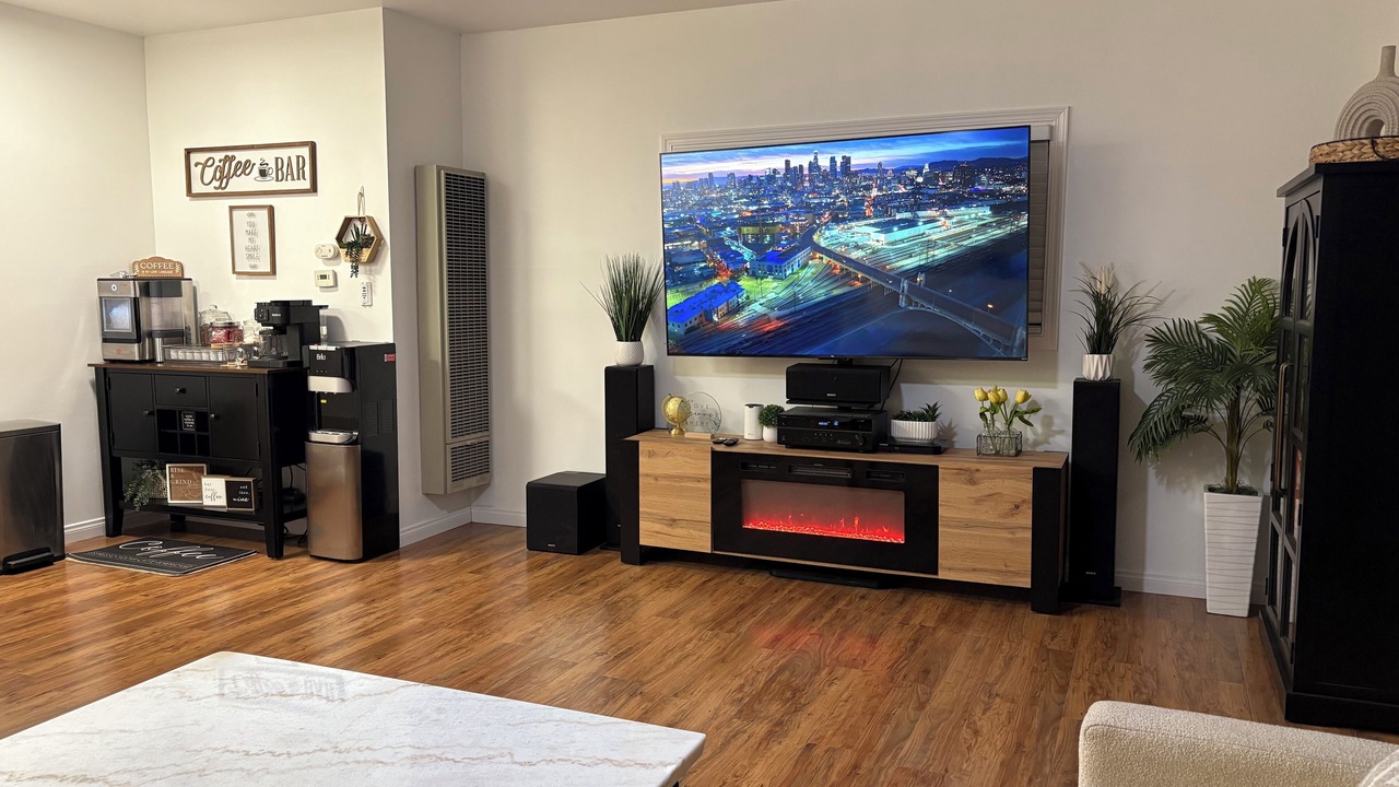 Photo of Livingroom in South Los Angeles