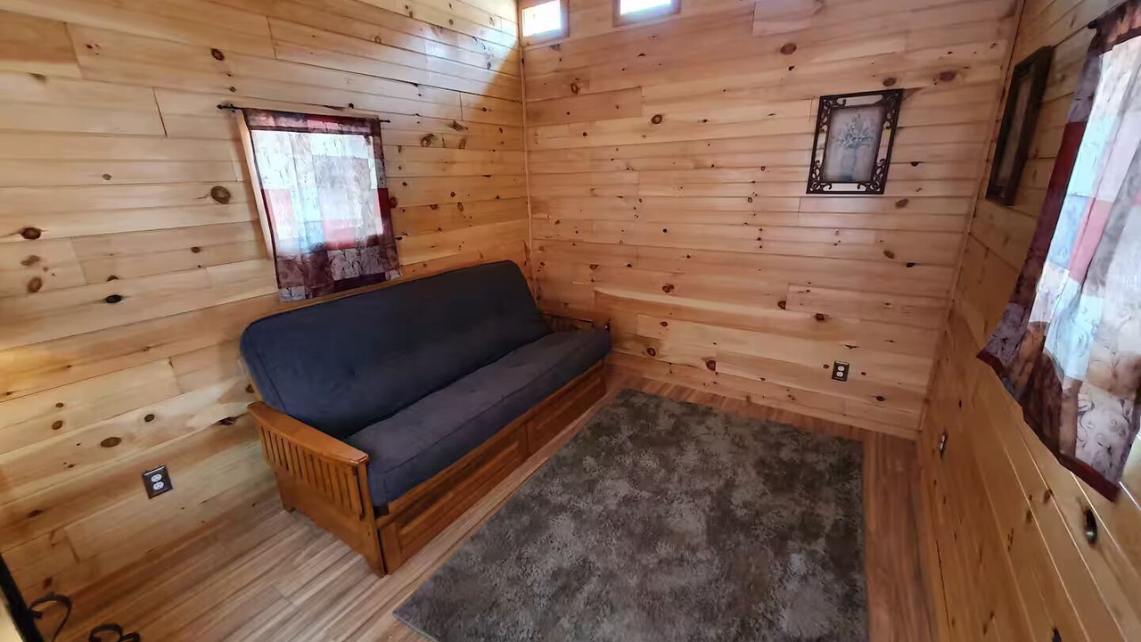 Photo of Livingroom in Weldon