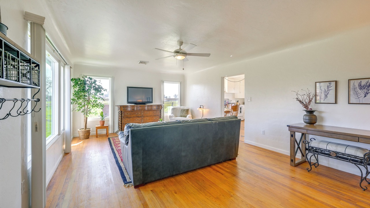 Photo of Bedroom in Woodlake
