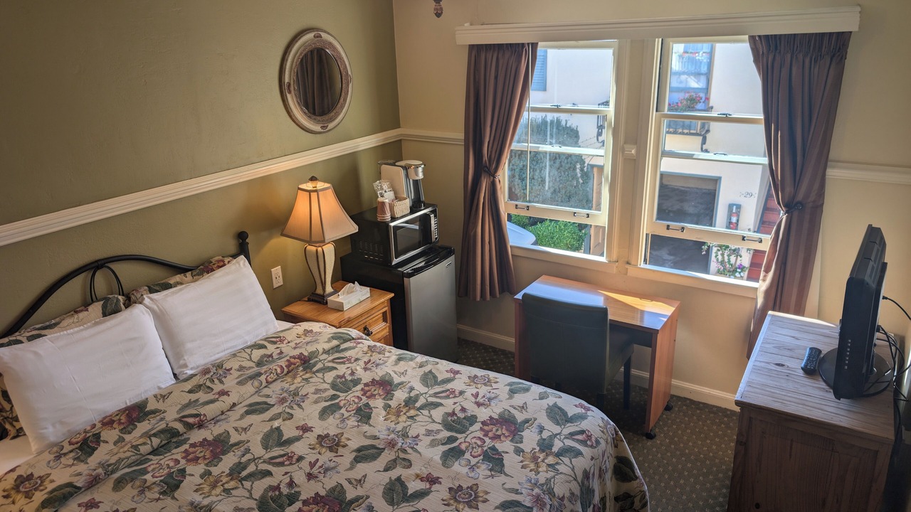 Photo of Bedroom in Marina District