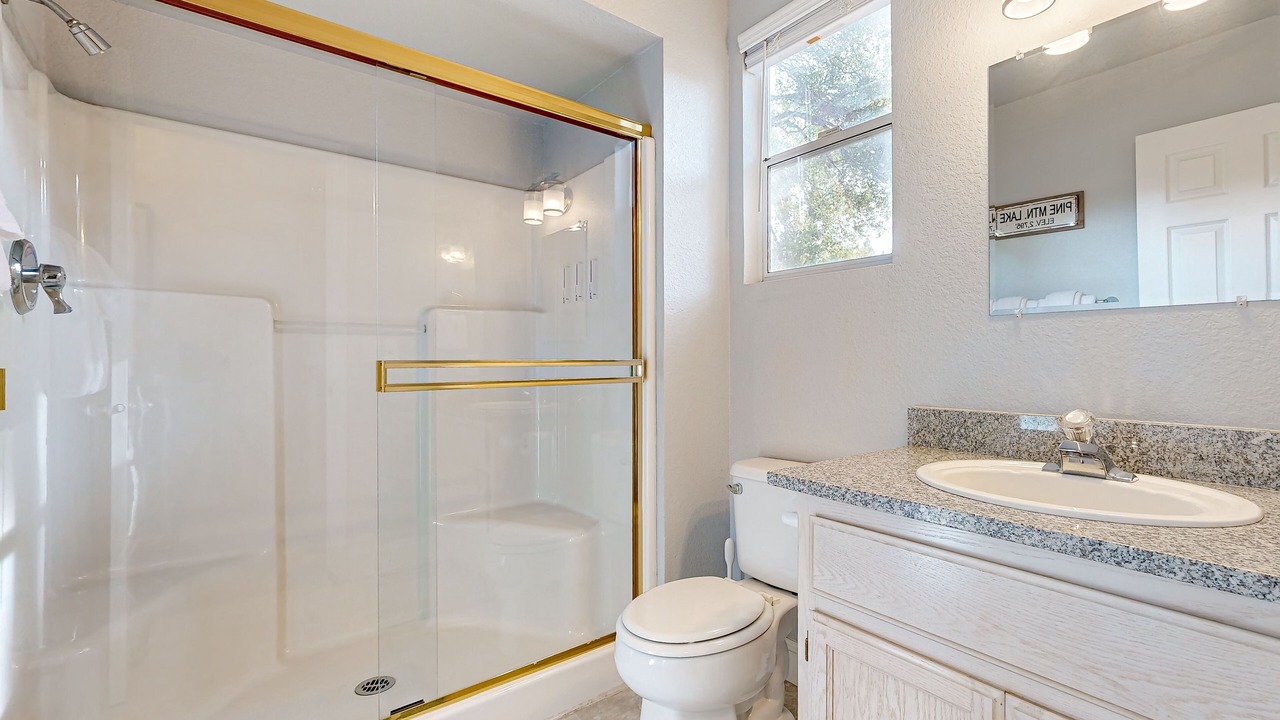 Photo of Bathroom in Groveland