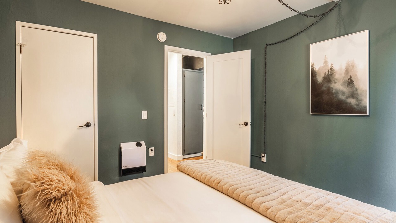 Photo of Bedroom in Majestic Pines