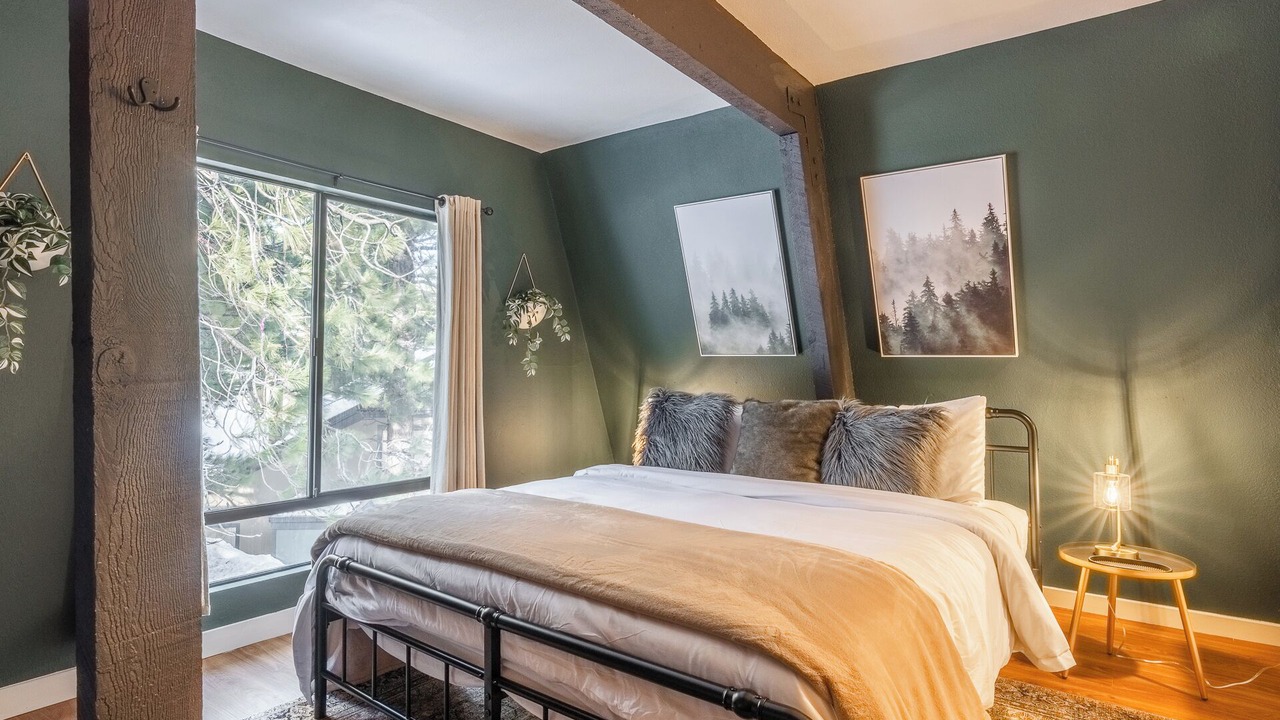 Photo of Bedroom in Majestic Pines