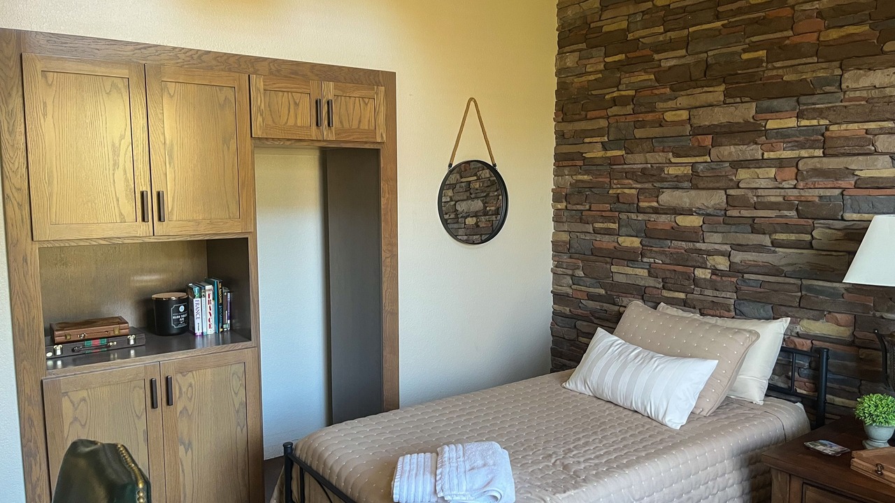 Photo of Bedroom in King City