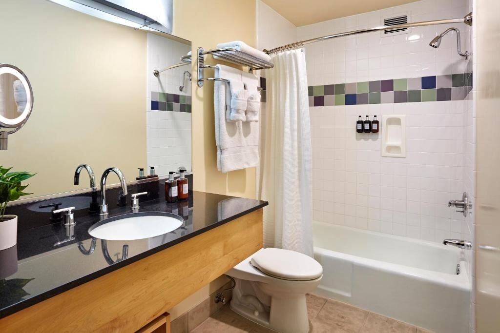 Photo of Bathroom in Beverly Grove