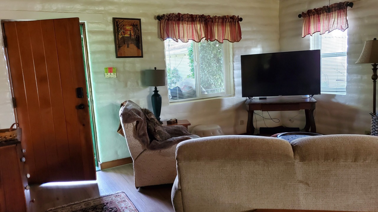 Photo of Bedroom in Raisin