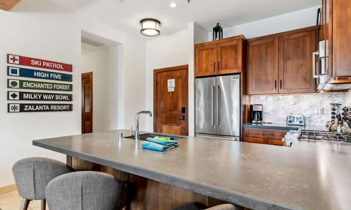 Photo of Kitchen in Lakeside Park