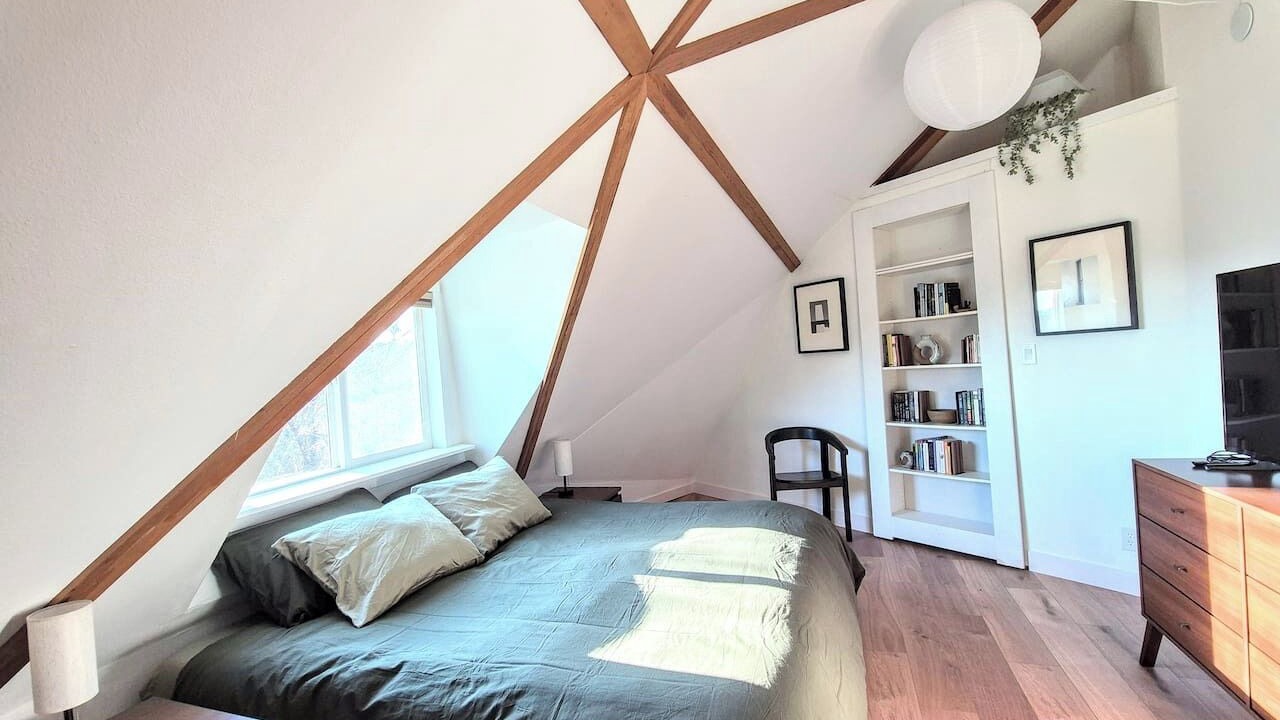 Photo of Bedroom in Yosemite Lakes