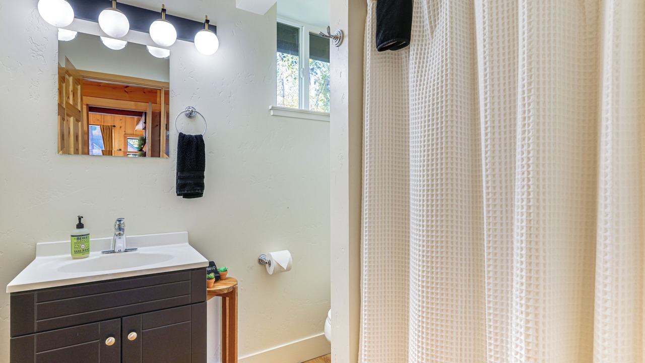 Photo of Bathroom in Twain Harte