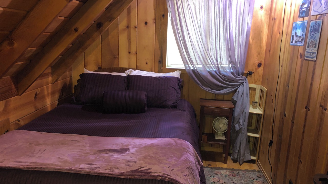 Photo of Bedroom in Mi-Wuk Village