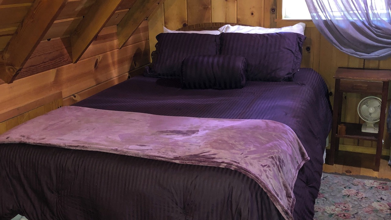 Photo of Bedroom in Mi-Wuk Village