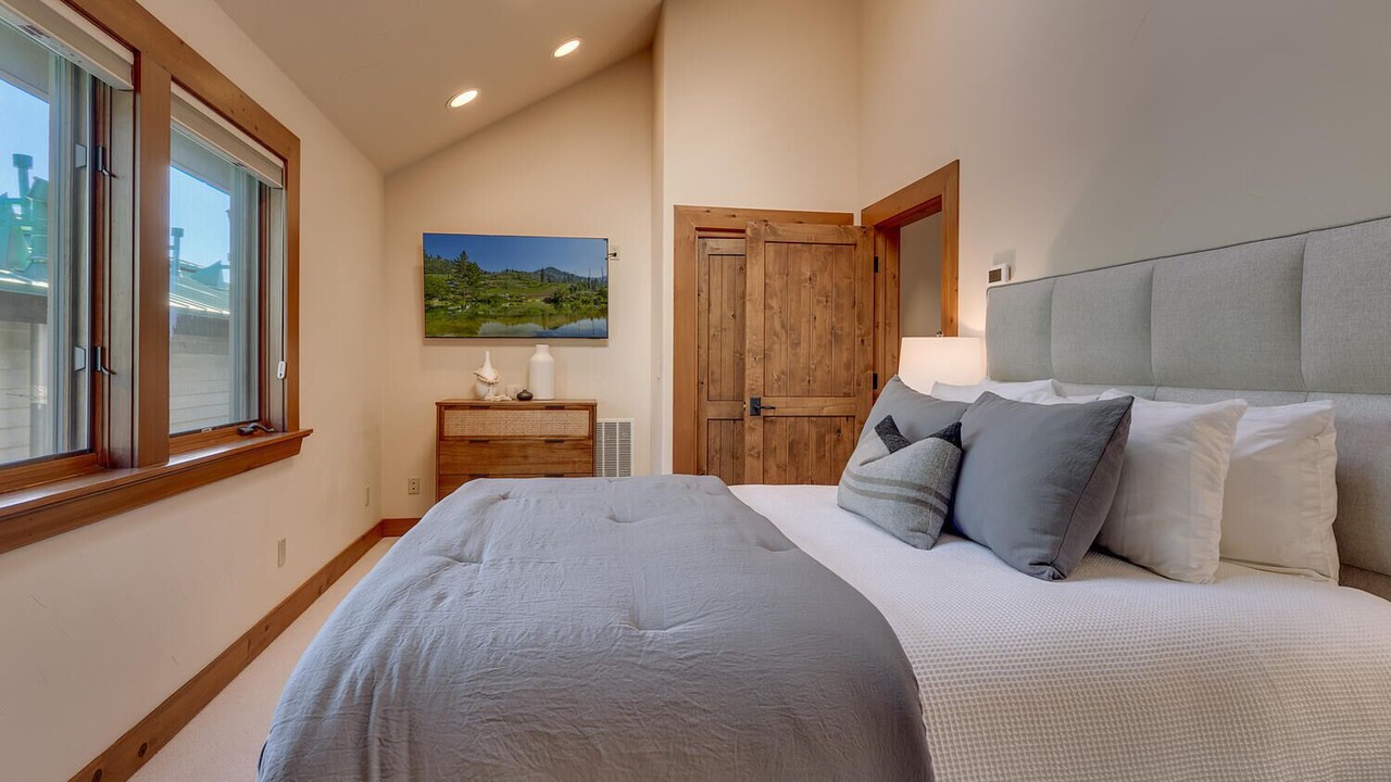 Photo of Others in Tahoe Vista
