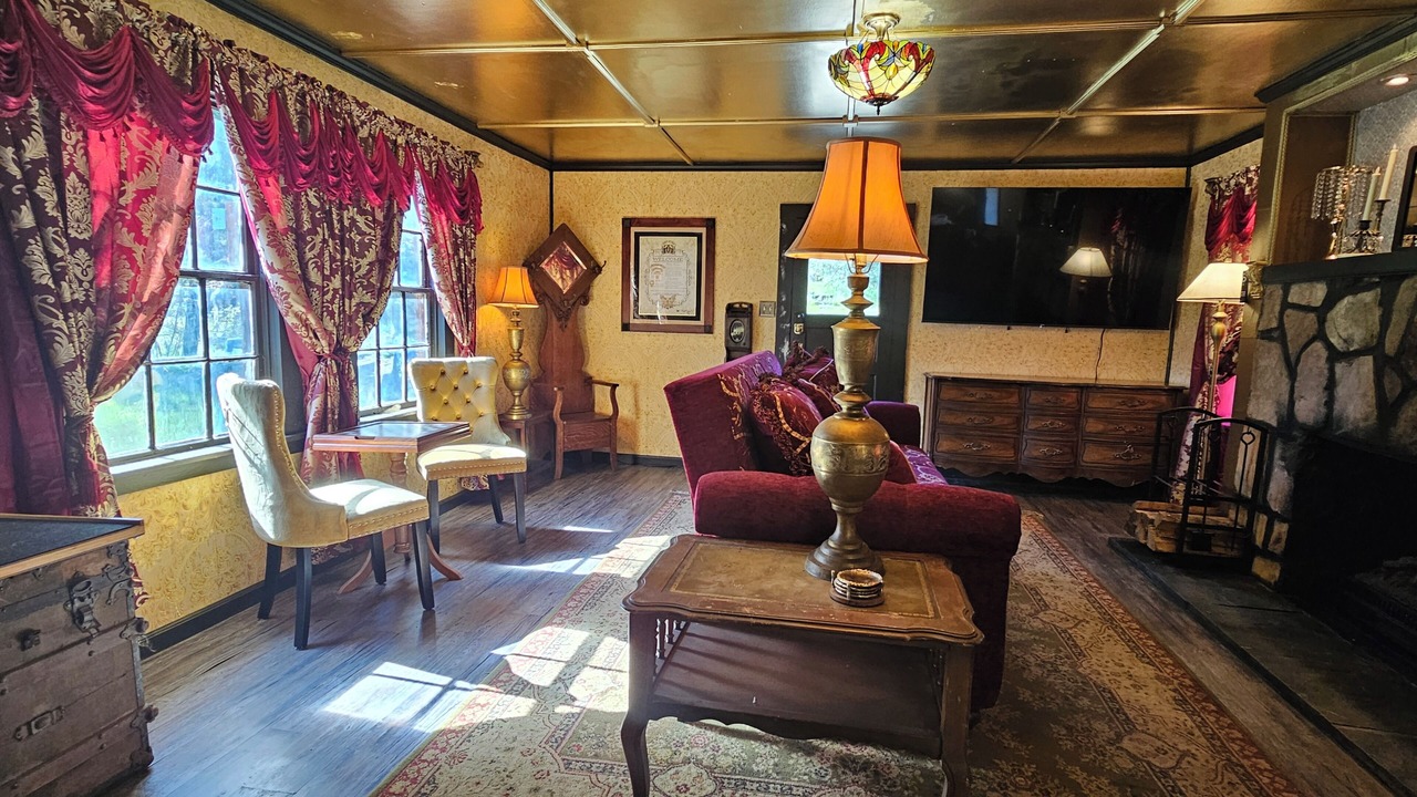 Photo of Livingroom in Mariposa