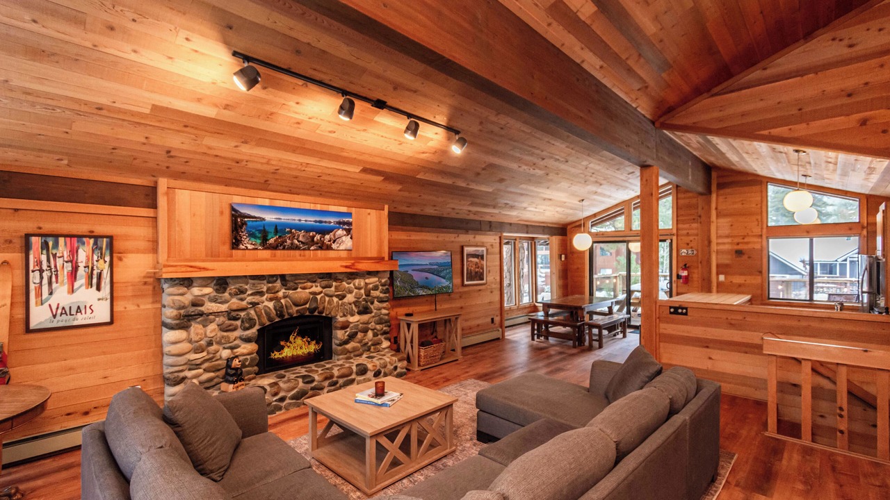 Photo of Livingroom in Lake Forest
