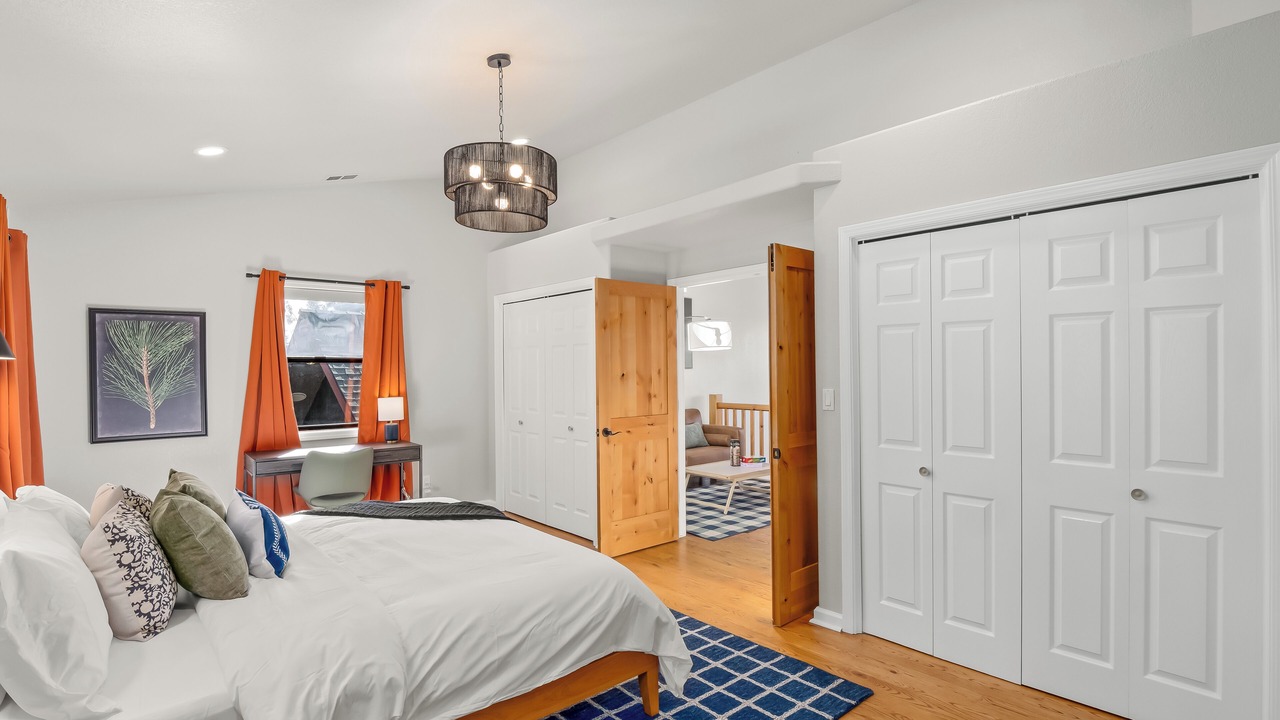 Photo of Bedroom in Oakhurst