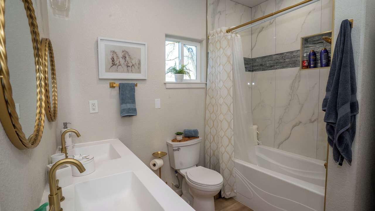 Photo of Bathroom in Clovis