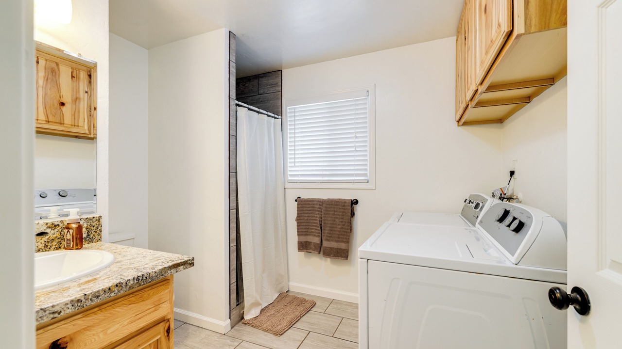 Photo of Bathroom in Groveland