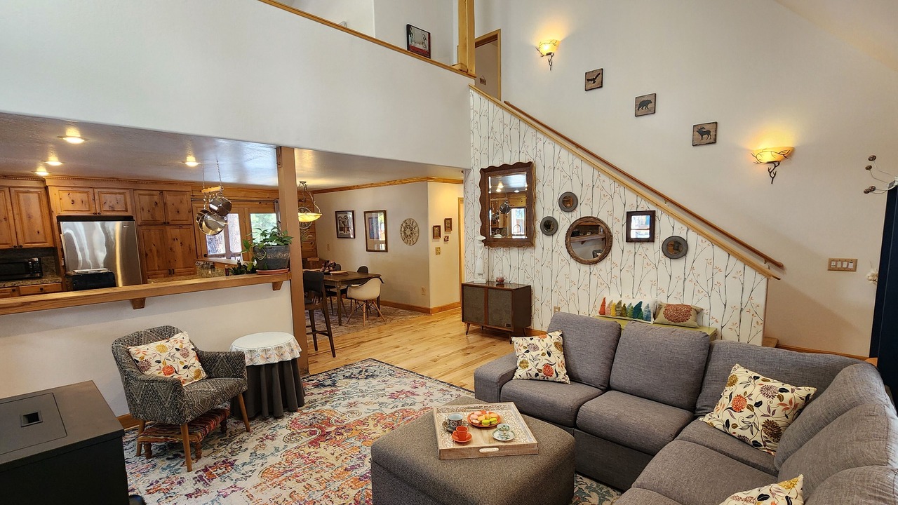 Photo of Livingroom in Galena Forest Estates