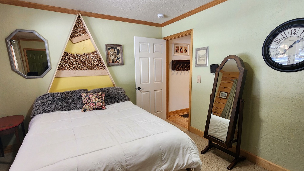 Photo of Bedroom in Galena Forest Estates