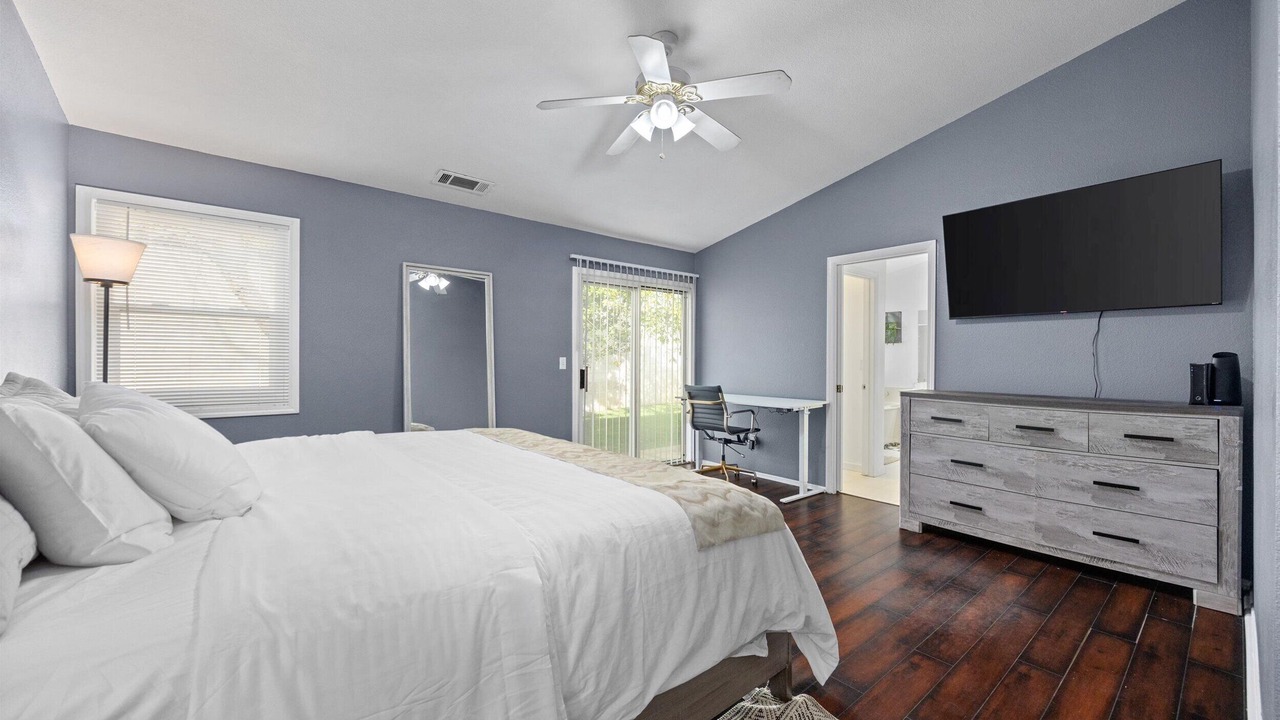 Photo of Bedroom in Greenacres
