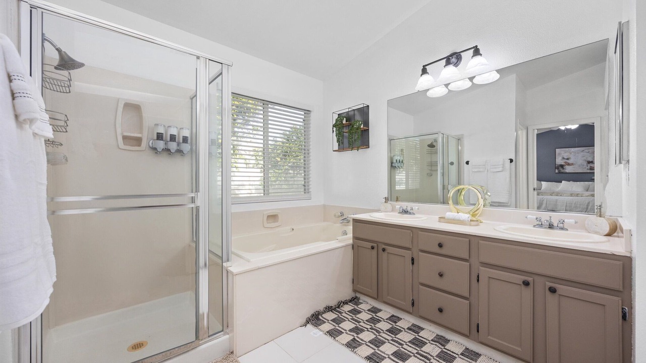 Photo of Bathroom in Greenacres