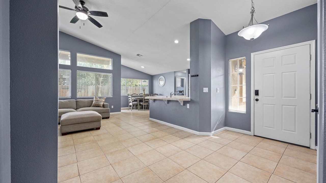 Photo of Livingroom in Greenacres