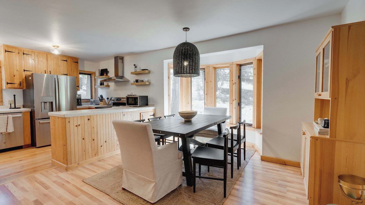 Photo of Bedroom in Alpine Meadows