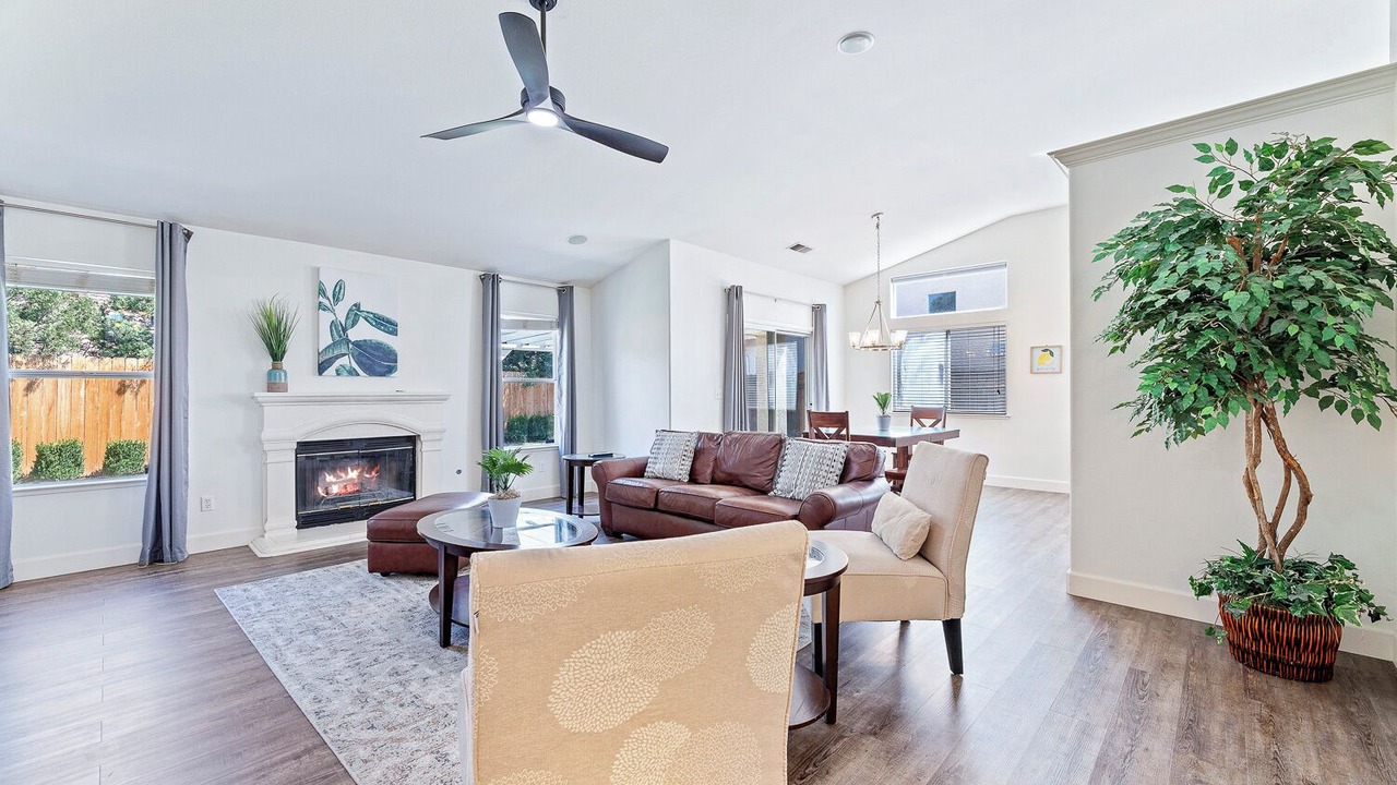 Photo of Livingroom in Fresno