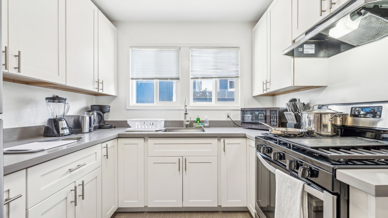 Photo of Kitchen in Burlingame Terrace