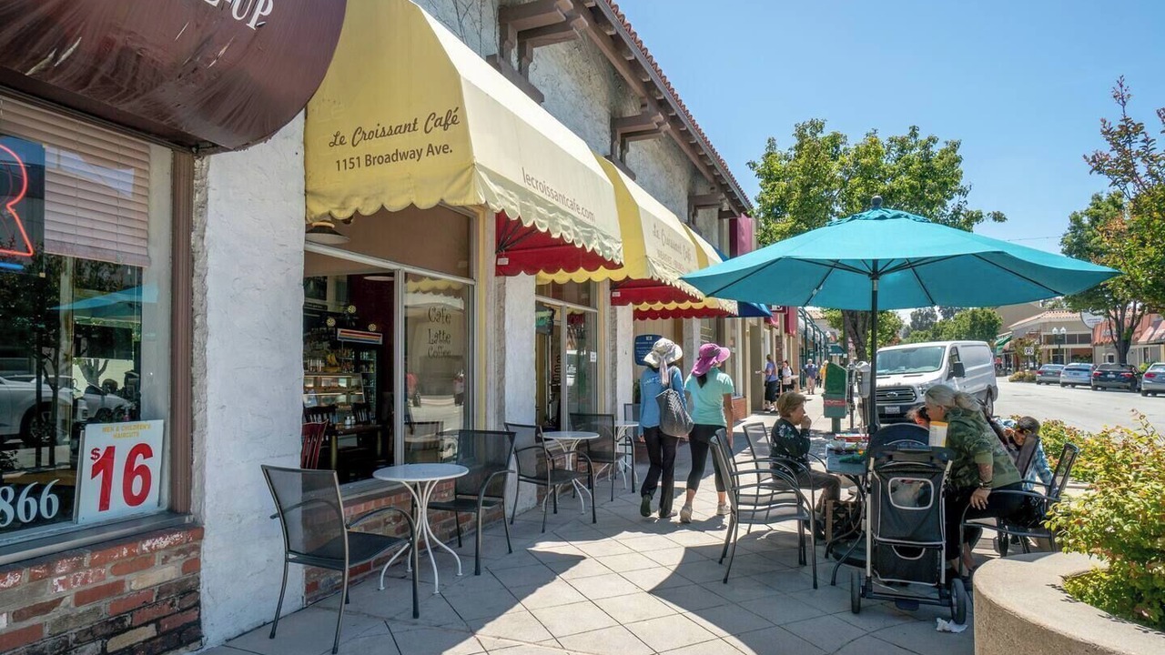 Photo of Outdoor in Burlingame Terrace