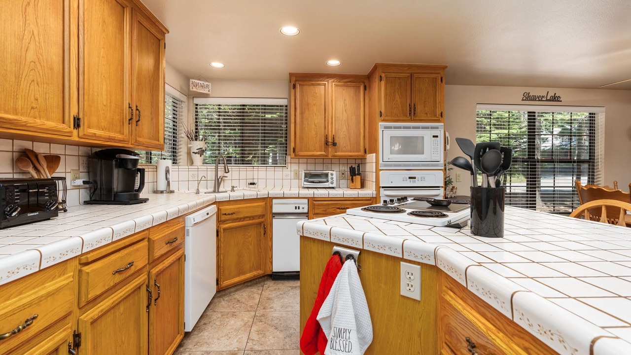 Photo of Kitchen in Shaver Lake