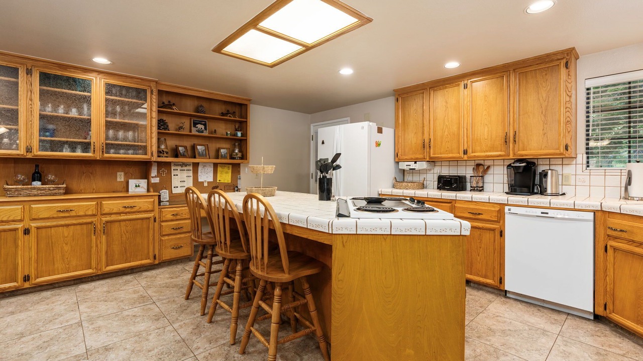 Photo of Kitchen in Shaver Lake