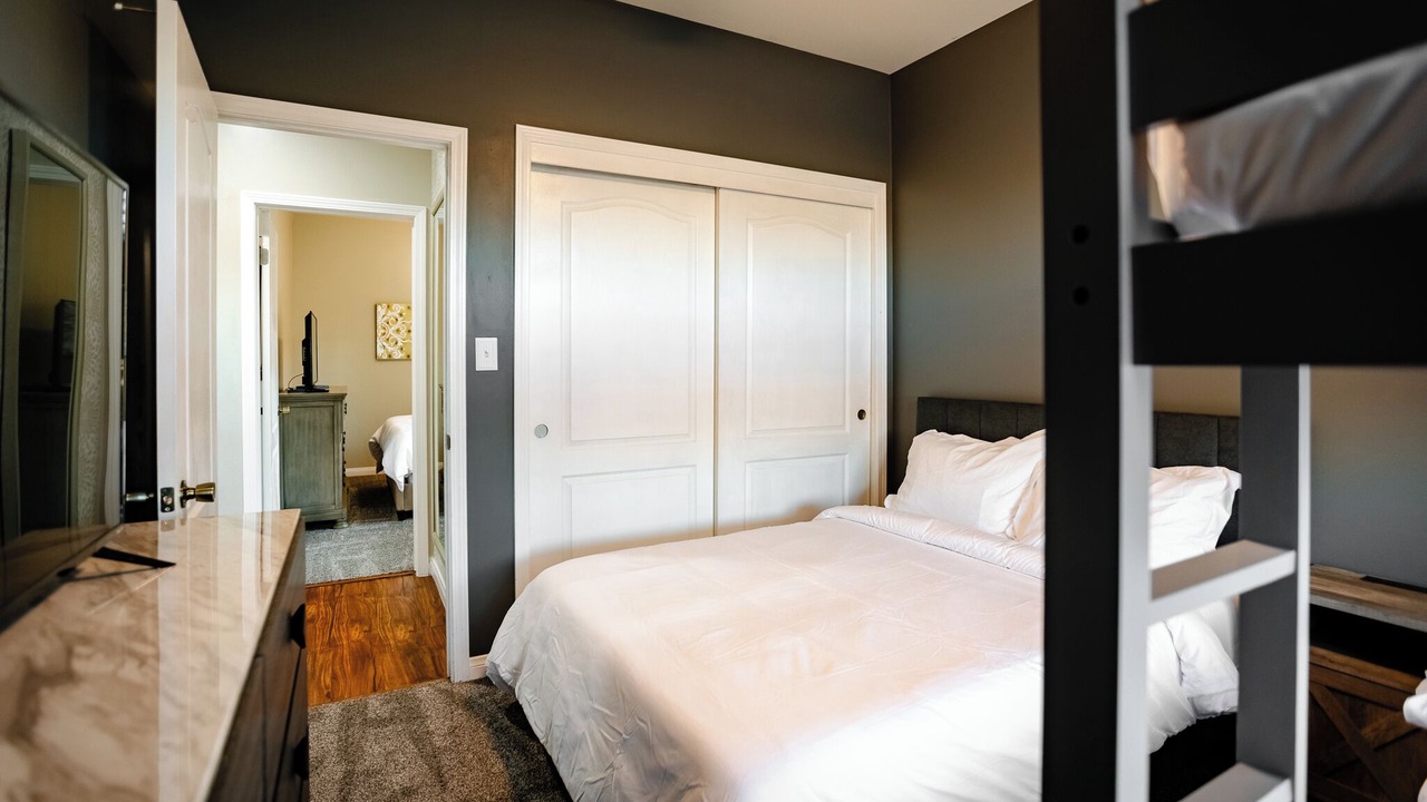 Photo of Bedroom in Pumpkin Center