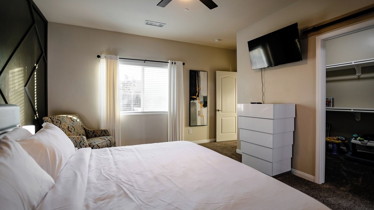 Photo of Bedroom in Pumpkin Center