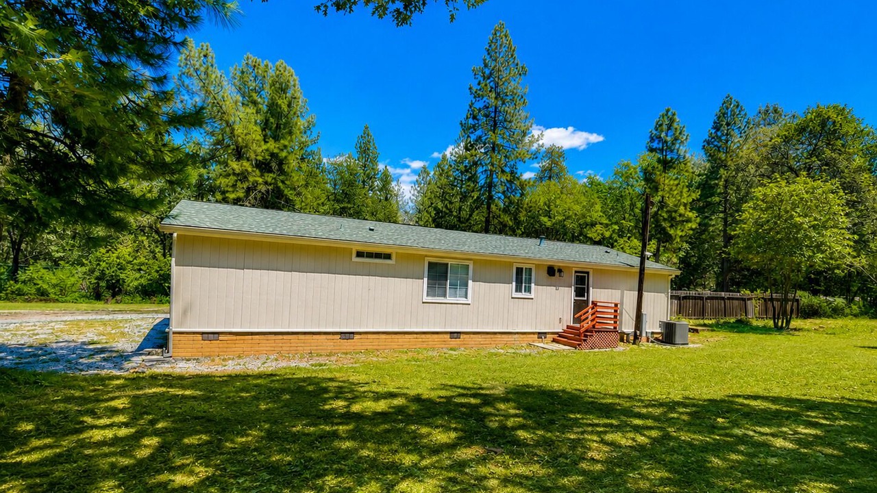 Photo of Outdoor in Lakehead-Lakeshore