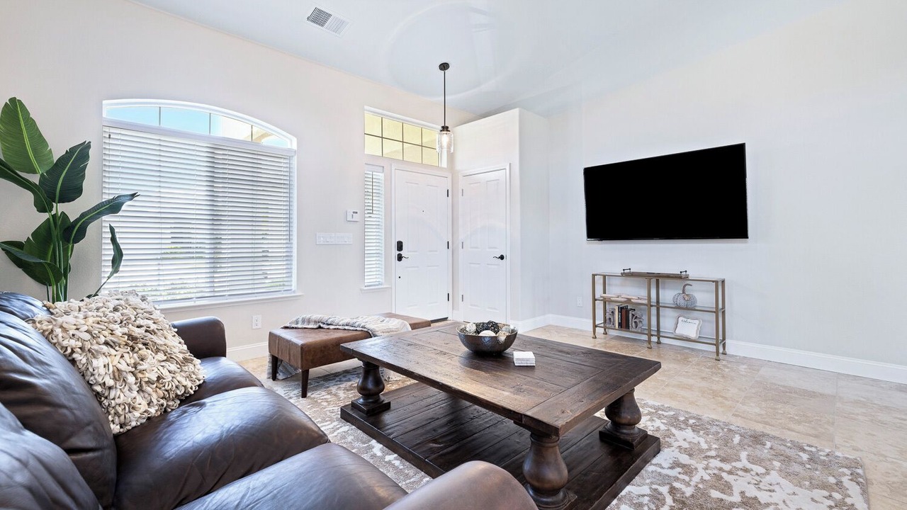 Photo of Livingroom in Raisin
