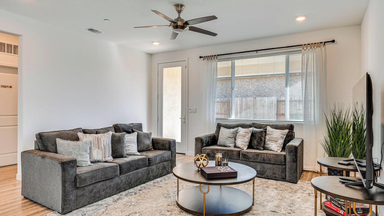 Photo of Livingroom in Sacramento