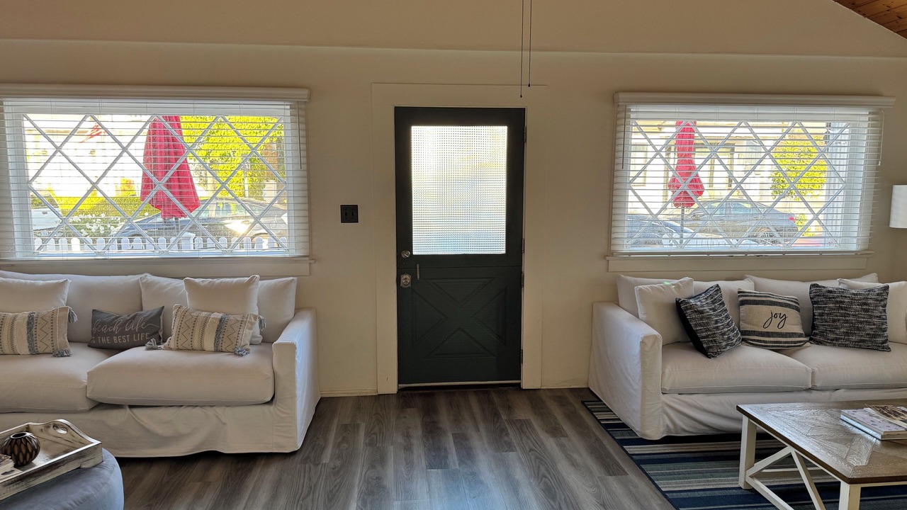Photo of Bedroom in Balboa Island