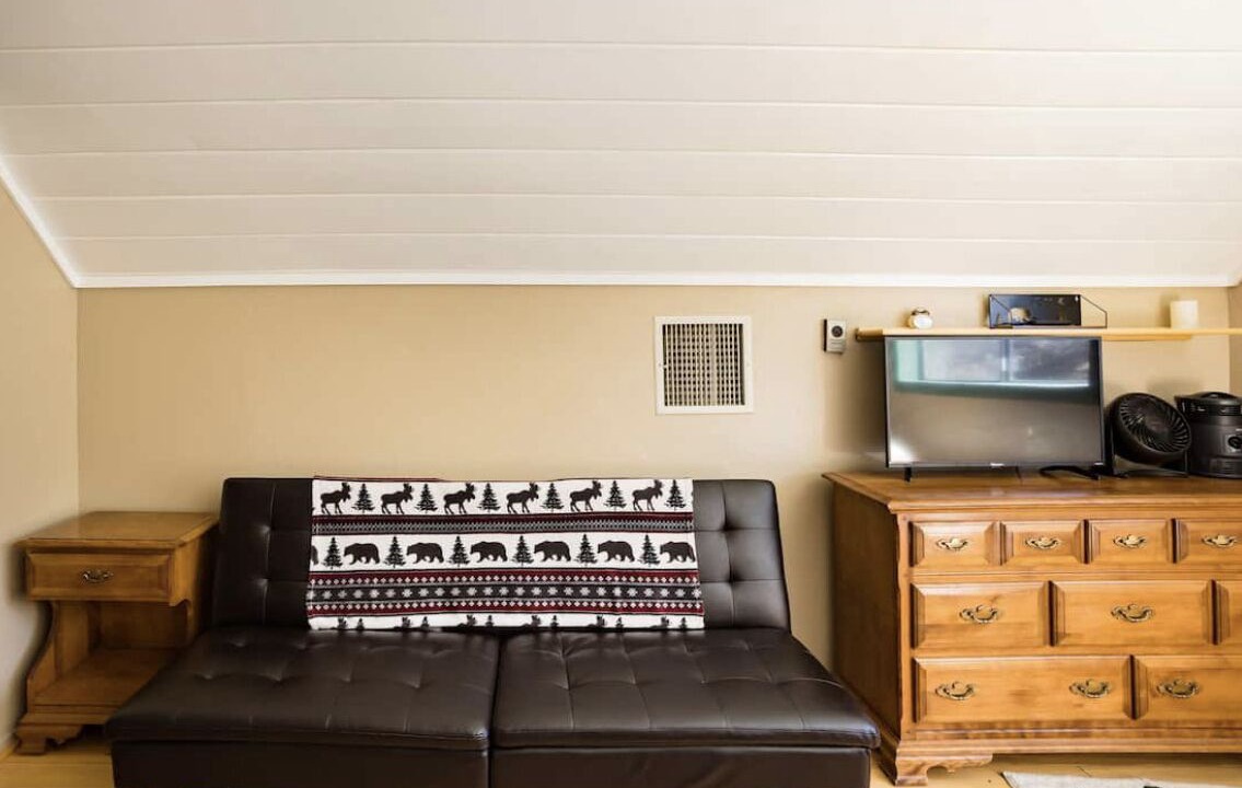 Photo of Livingroom in Pine Mountain Club