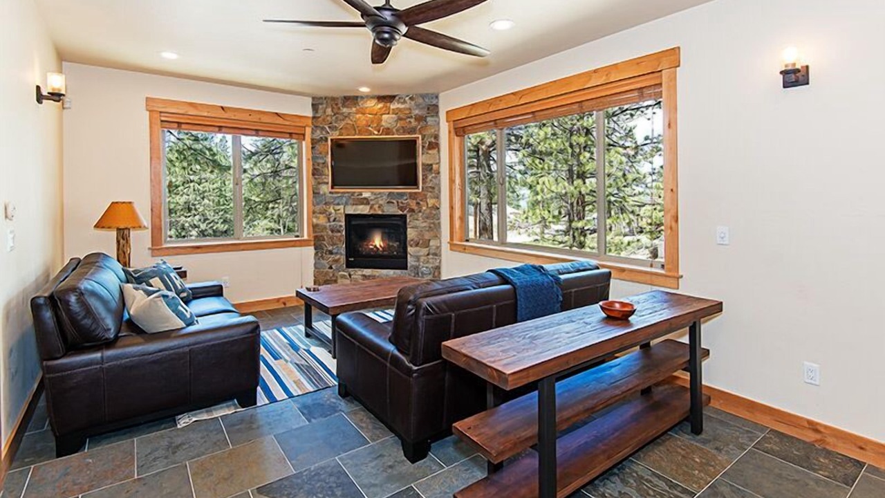 Photo of Livingroom in South Lake Tahoe