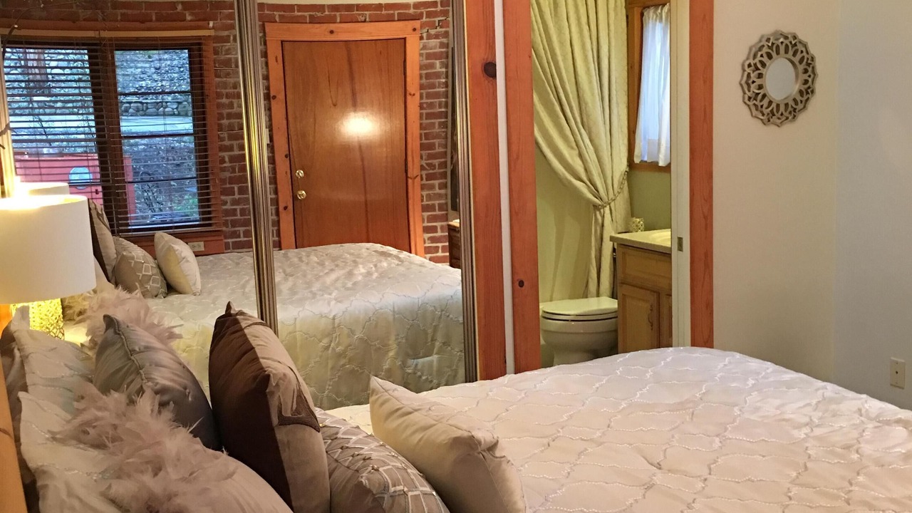 Photo of Bedroom in Bass Lake