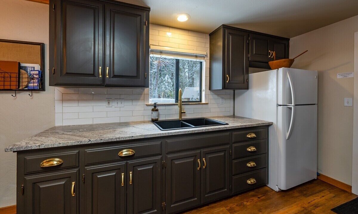 Photo of Kitchen in Shaver Lake
