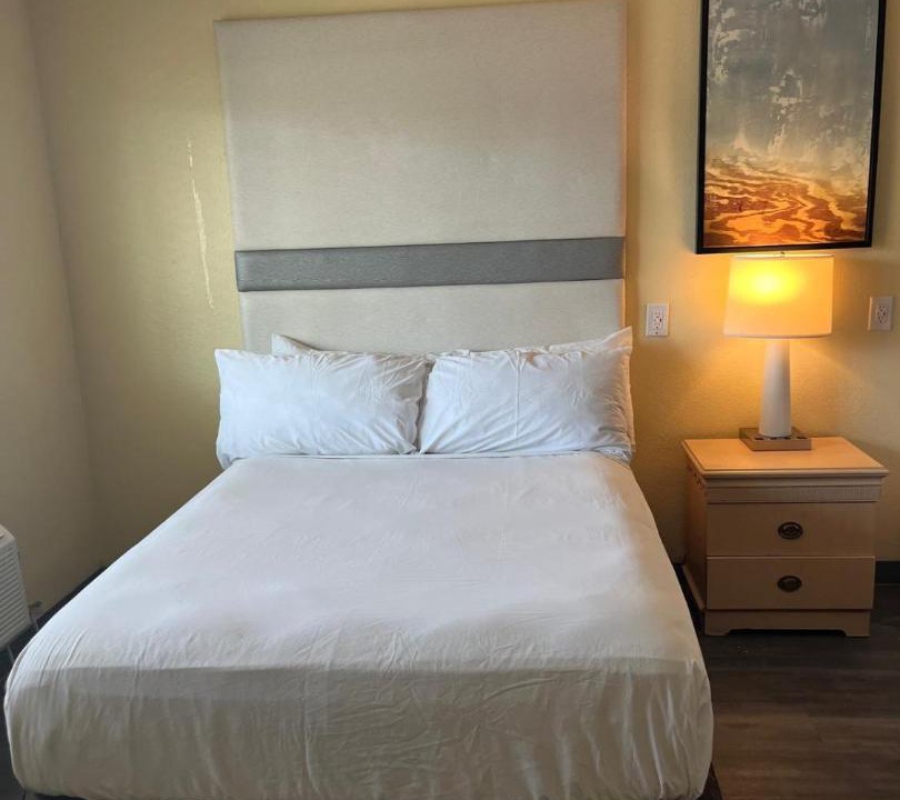 Photo of Bedroom in Porterville