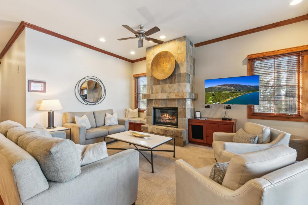 Photo of Livingroom in Sierra Shores