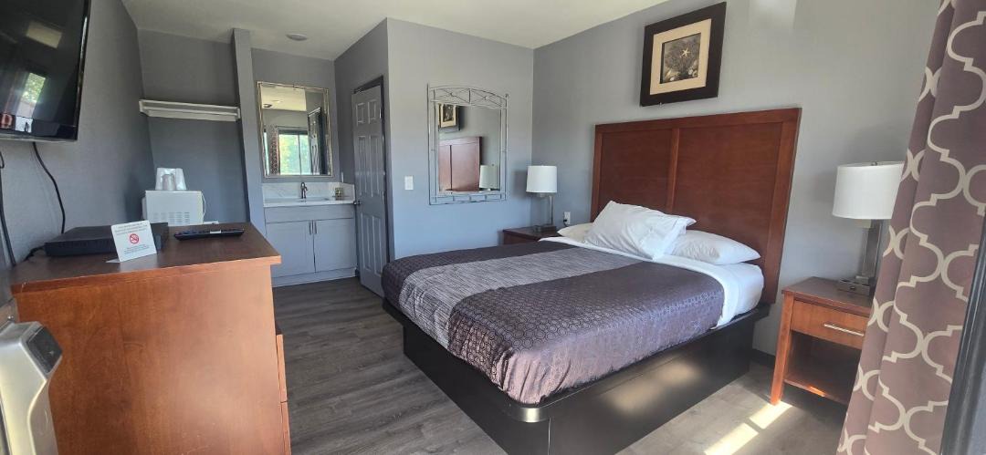 Photo of Bedroom in Lodi